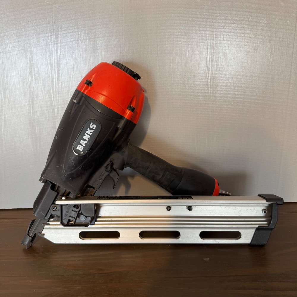 Banks Framing Nailer 30-34 Degree Pneumatic Full Clipped Head Paper Tape 64139